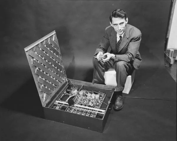Berkenalan dengan Claude Shannon, Orang di Balik Ikon Doodle Google Hari Ini 15