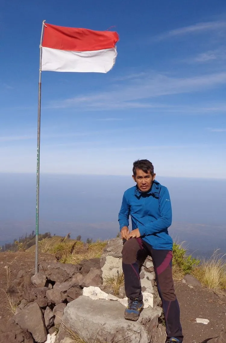 Willem Sigar Tasiam, Pencetus Maraton Gunung di Indonesia yang Akan Taklukkan 50 Gunung dalam 40 Hari! Luar Biasa! 14