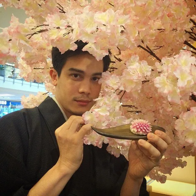 Jumat Ganteng: Yuk, Ngelirik Sunny Suwanmethanont, Aktor Kece Asal Thailand. 15