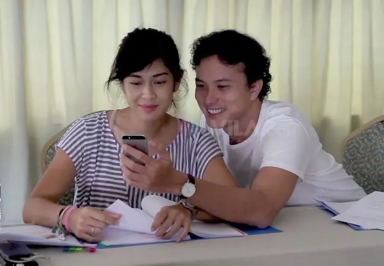 Buat Kamu yang Suka Berlebihan Soal Perasaan, Ingatlah Bahwa Jatuh Cinta Itu Biasa Saja 10