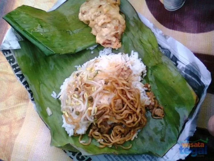 Kalau Lagi Lewat Pantura, Segeralah Berburu Kuliner di Kota Tegal ini. Pemadam Kelaparan Perut Kencot Kamu, Lho! 9