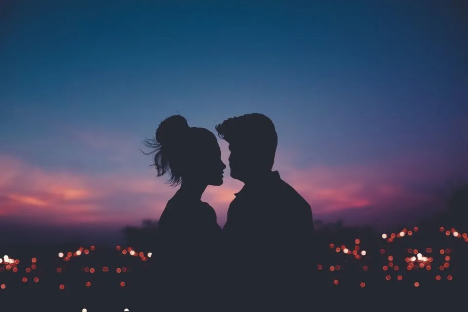 Hubungan Ini Tak Akan Melangkah ke Mana-mana. Meski Masih Cinta, Terpaksa Kuakhiri Semua 13