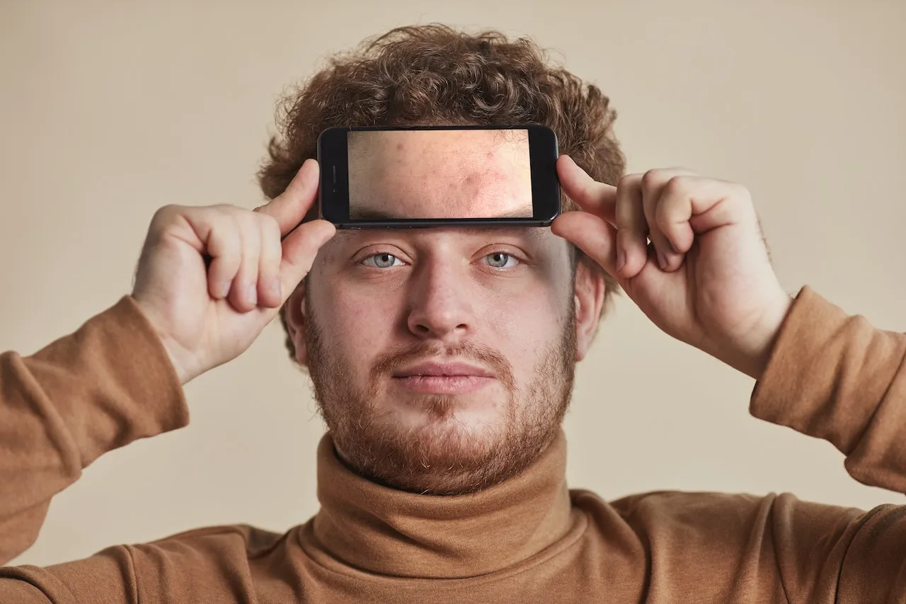 Sebaiknya Kamu Nggak Lagi Cuci Muka Pakai Sabun Mandi. Karena Alasan-alasan Ini! 10