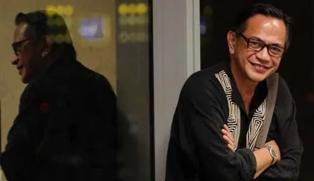 Tiap Kamu Mengeluh di-PHP-in Gebetan, Tolong Ingat Ray Sahetapy yang Udah Capek-Capek Syuting di Hollywood Terus Nggak Jadi Tayang :’) 10