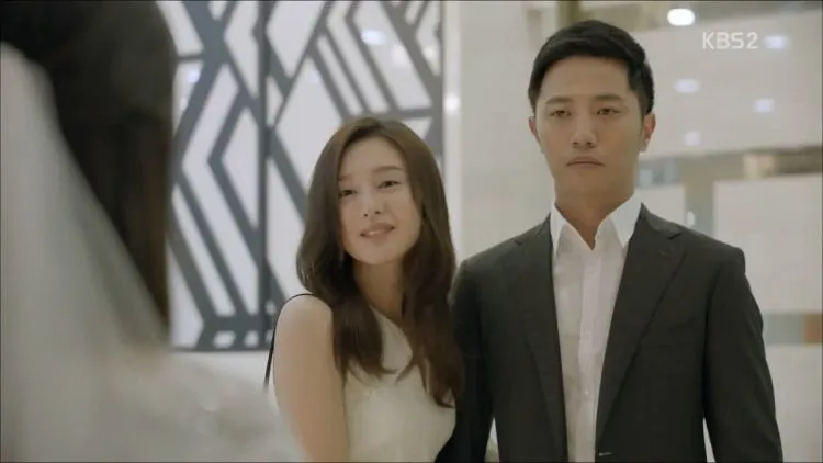 Kapten Yoo Shi Jin Memang Idola, Tapi Sersan Seo Dae Young Tetap Idaman. Ini Prinsip Kami, Penggemar Descendants of The Sun 21