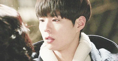 Oppa Joong Ki Emang Nomor Satu di Hati, Tapi Ternyata Dia Bukan Menantu Idaman! 9