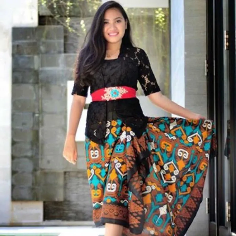 Inspirasi Fashion Etnik untuk Kondangan, Selain Kebaya yang Selalu Jadi Andalan 12