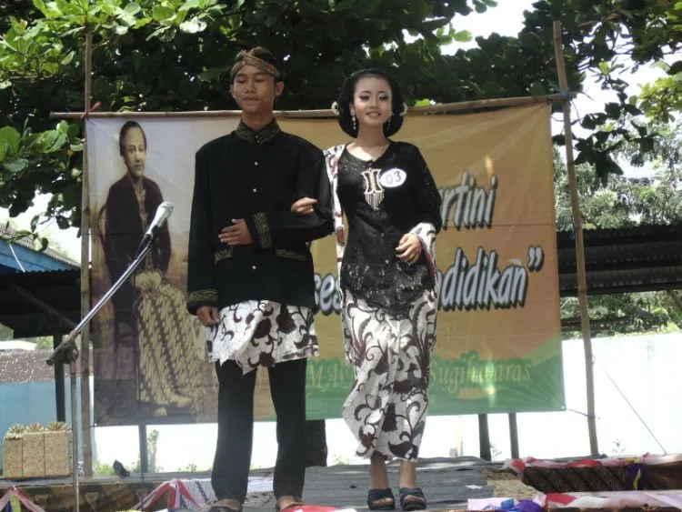 Kartini Sampai Diberi Hari Sendiri. Kenapa Cut Nyak Dien Tidak? 14