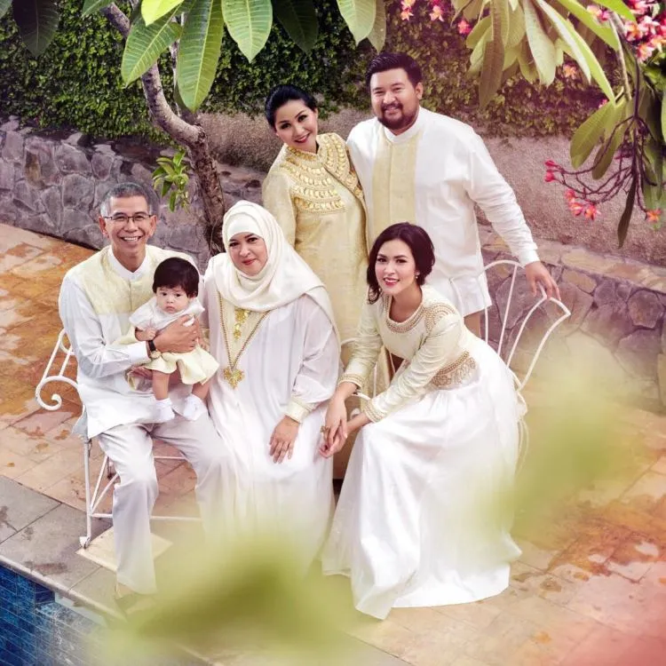 Raisa Memang Tak Ada Duanya! Terbukti Dari 8 Stylenya Yang Juga Bisa Ditiru Cewek-cewek Berhijab Ini 14