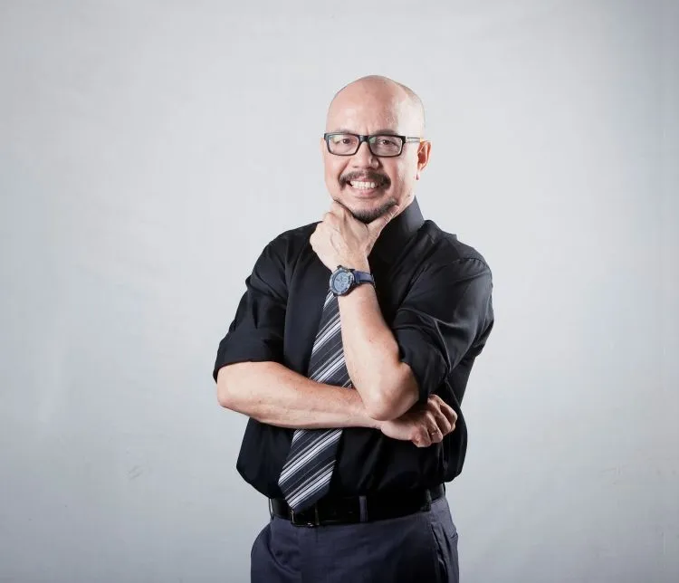 6 Orang Ini Memang Bisa Sukses Tanpa Kuliah. Kalau Kamu Nggak Sekuat Mereka Mending Kamu Usaha Keras Untuk Dapat Ijazah 8