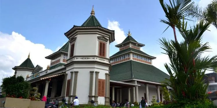 Tempat Wisata di Tasikmalaya yang Keren & Indah 26