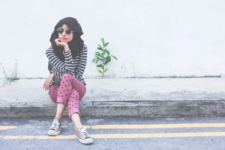 Bosan dengan Style Kombinasi Polosan? Coba Intip 7 Inspirasi Mix and Match Motif Deh! Dijamin Keren Beneran! 14