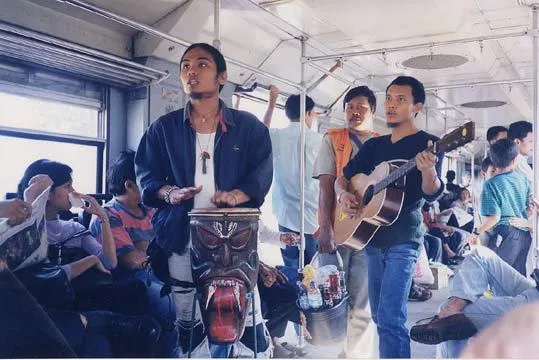 Terlahir Sensitif dan Baperan, 12 Hal Ini Sudah Sering Kamu Tanggung Sendirian 14