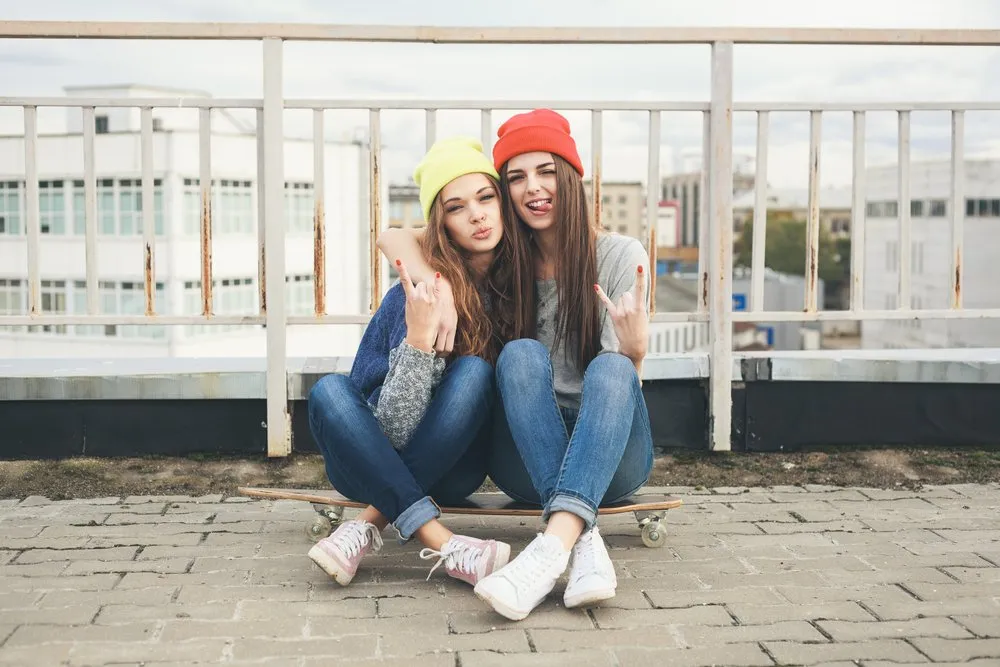 6 Keisengan Ini Nggak Pernah Bikin Berantem? Selamat! Kamu Udah Menemukan Sahabat Sejati 15