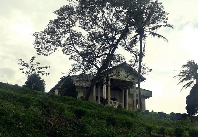 Bangunan di Malang Ini Menyimpan Aura Mistis! Kalau Berani Datanglah Ke Sini Pas Malam Hari! 17
