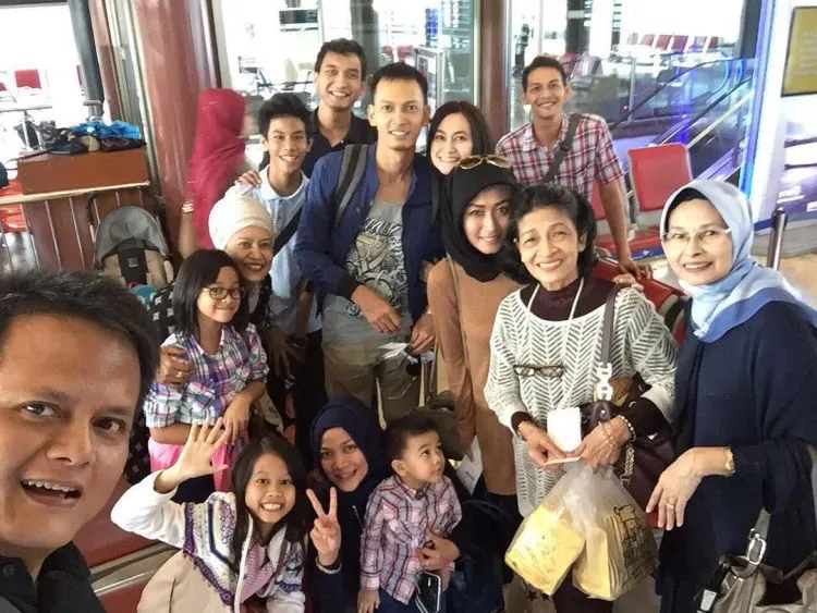 6 Alasan Kenapa Pasangan yang Mengutamakan Keluarganya Patut Kamu Syukuri. Beruntung Kamu Bersama Dia Saat Ini 12