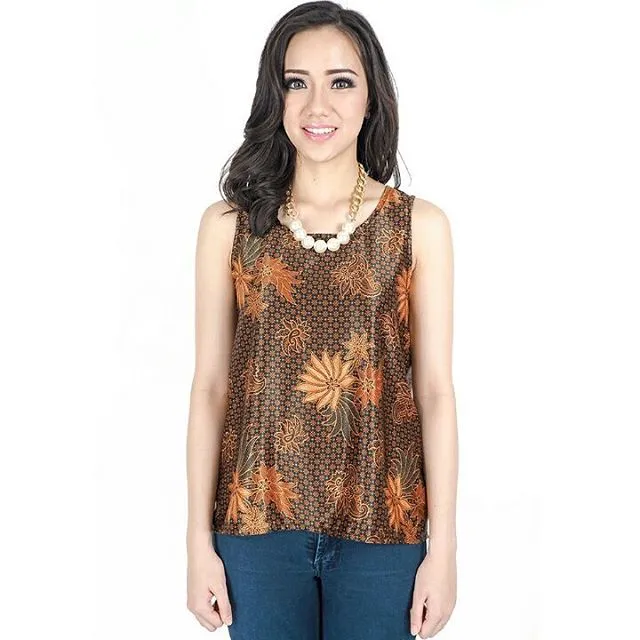 Mulai Dari Ngampus Sampai Kencan, Inilah 9 Ide Baju Batik Yang Bisa Membuatmu Lebih Dilirik 17