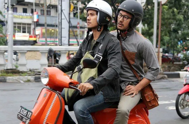 Chicco Jerikho dan Rio Dewanto Ngomentarin Satu Sama Lain. Nah, Tentuin Tuh Siapa yang Lebih Idaman! 3