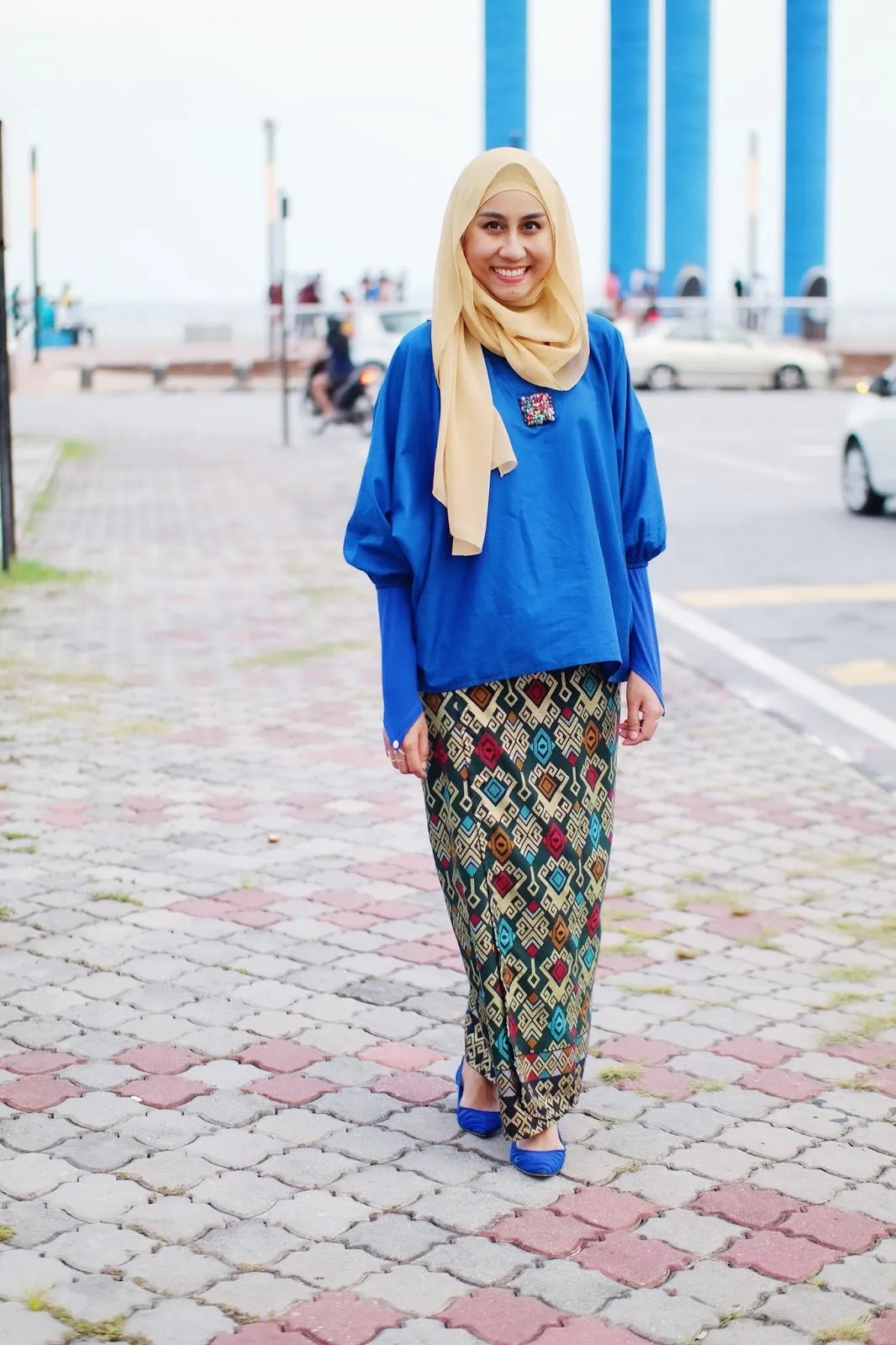 Penasaran Sama Simpel dan Menawannya Kain Songket? Simak 8 Padu Padannya di Sini! 12