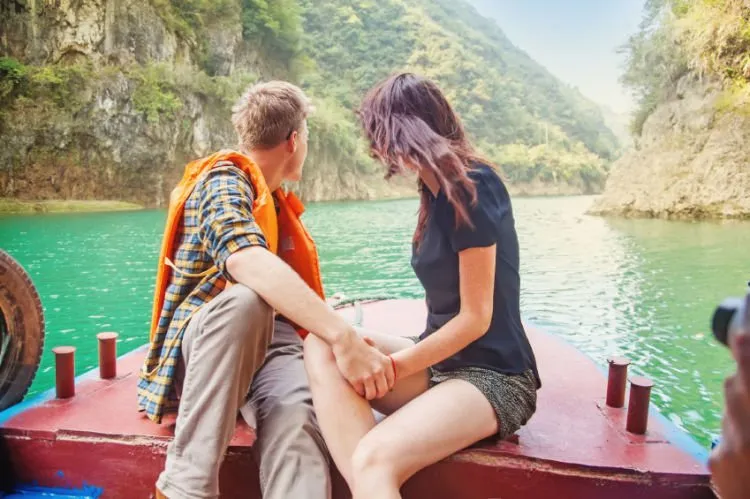 Jomblo Dulu Nggak Apa-apa; 6 Trik Bulan Madu Murah Ini Bisa Jadi Inspirasi Setelah Kamu Menikah Nanti 9