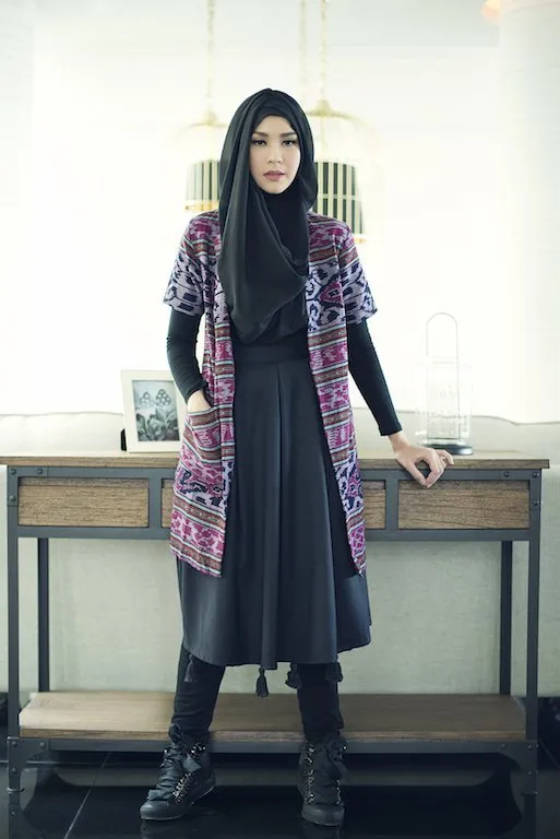 Penasaran Sama Simpel dan Menawannya Kain Songket? Simak 8 Padu Padannya di Sini! 20