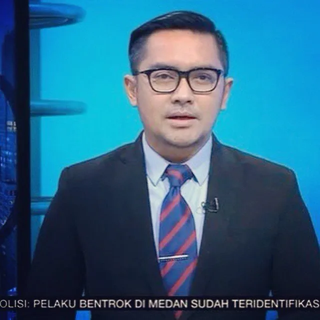 8 News Anchor Kece yang Sukses Bikin Cewek Gagal Fokus Sama Berita. Mana yang Paling Kamu Suka? 12