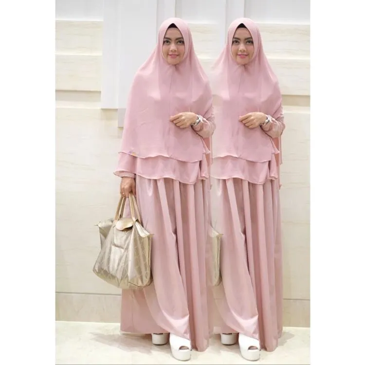 Buat Muslimah Yang Sedang Menata Diri, Inilah 8 Style Gamis Modern Tapi Tetap Santun 12