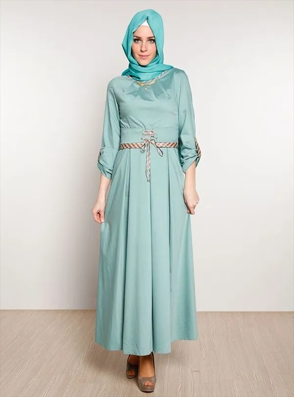 Buat Muslimah Yang Sedang Menata Diri, Inilah 8 Style Gamis Modern Tapi Tetap Santun 19