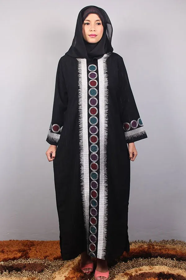 Buat Muslimah Yang Sedang Menata Diri, Inilah 8 Style Gamis Modern Tapi Tetap Santun 13