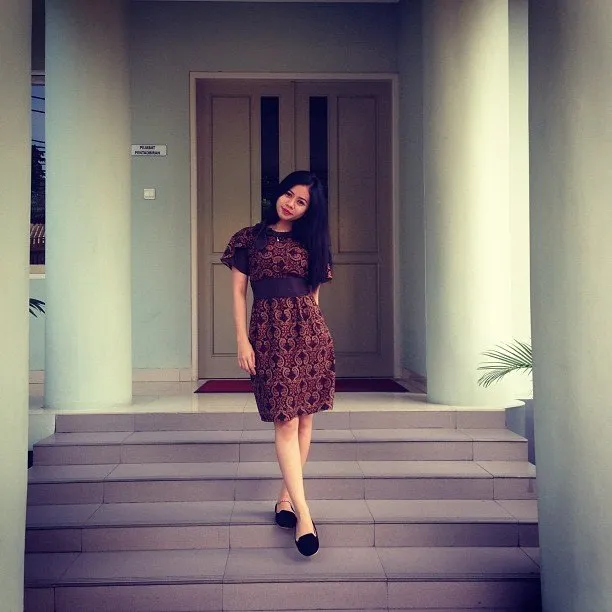 Niat Pakai Dress Batik Tapi Dibilang Mirip Daster? Cek Dulu 8 Pilihan Dress Batik Lucu Ini 14