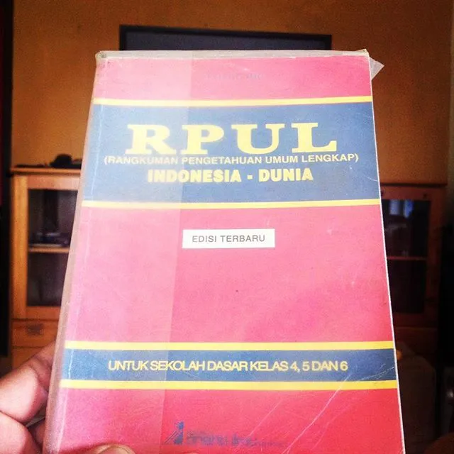 Mulai Dari Siksa Neraka Sampai Dilan yang Kekinian, 30 Buku Ini Bakal Sulit Kita Lupakan 34
