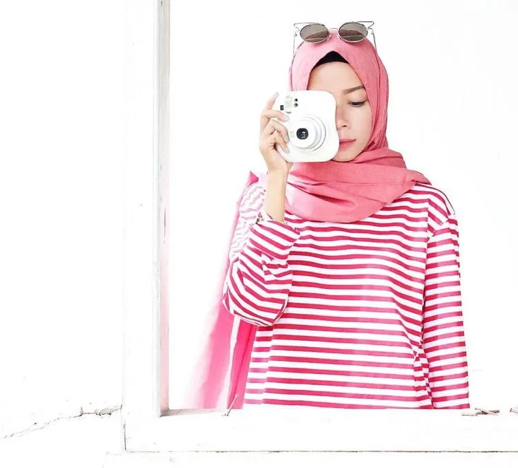Selebgram @sonyasams dan 17 Inspirasi Pink-nya. Tetap Menawan Tanpa Kesan Kekanakan 27