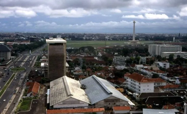 Foto-foto Jakarta Tempo Doeloe Dijamin Bakal Menabur Rindu. Pengen Deh Jakarta Kaya Begini Lagi! 11