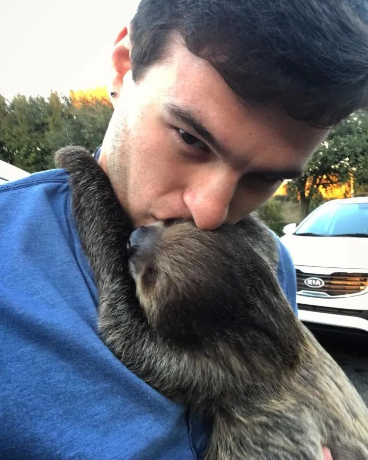 Parade Foto 'Zookeeper' dan Binatangnya Ini Lucu Banget Deh. Bikin Kamu Gemes Sendiri 16