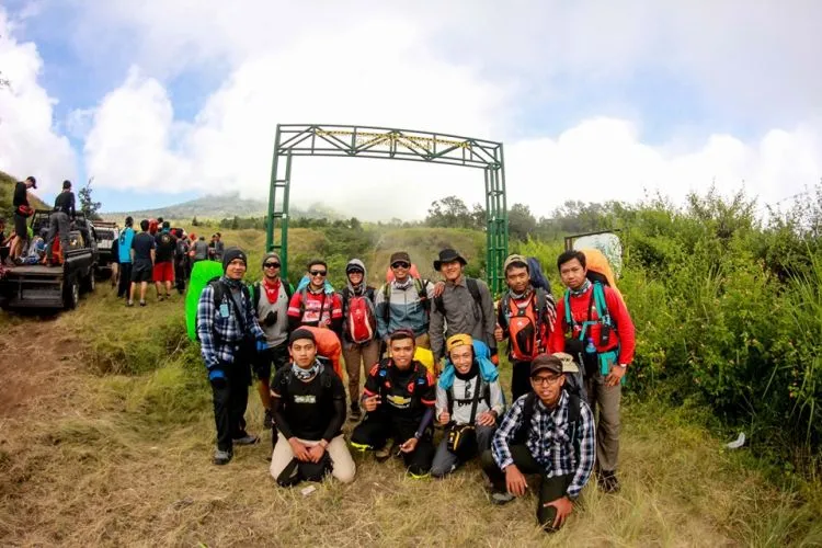 Liputan Jomblo Mendaki Rinjani. Ketika Jomblo Berkumpul dan Berjuang Untuk Mencumbu Puncak Rinjani! 9