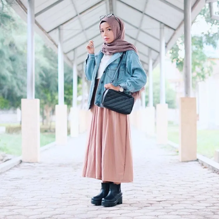Selebgram @sonyasams dan 17 Inspirasi Pink-nya. Tetap Menawan Tanpa Kesan Kekanakan 29