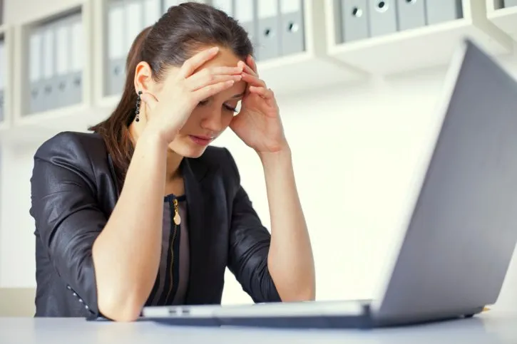 Pengen Tidur Di Kantor Tapi Gak Mau Ketahuan? Pakai 6 Cara Pintar Ini Aja! 9