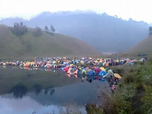Dari Membludaknya Ranu Kumbolo sampai Kematian Ike, Inilah 8 Hal yang Terjadi Saat Long Weekend Awal Mei! 16