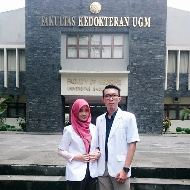 Jangan Pesimis dengan Hidupmu! Contoh Tirta Hudhi, Dokter Lulusan UGM yang Malah Bisnis Cuci Sepatu 10