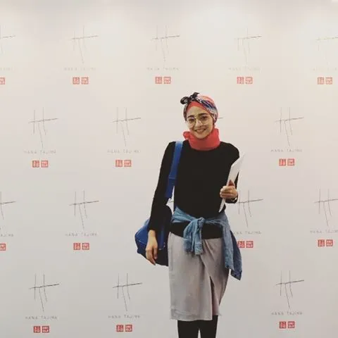 Tren Fesyen Hijab Turban ala Chikita Fawzi, Musisi dan Animator Stylish yang Penuh Inspirasi 27
