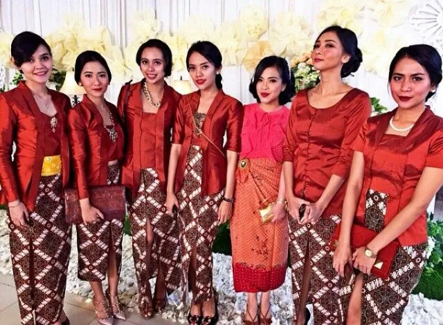 7 Panduan Memilih Bridesmaid yang Siap Mendampingi Suka Duka di Pernikahanmu 8