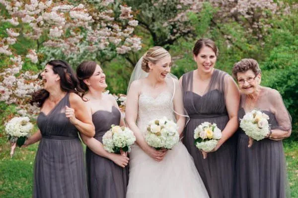 7 Panduan Memilih Bridesmaid yang Siap Mendampingi Suka Duka di Pernikahanmu 10