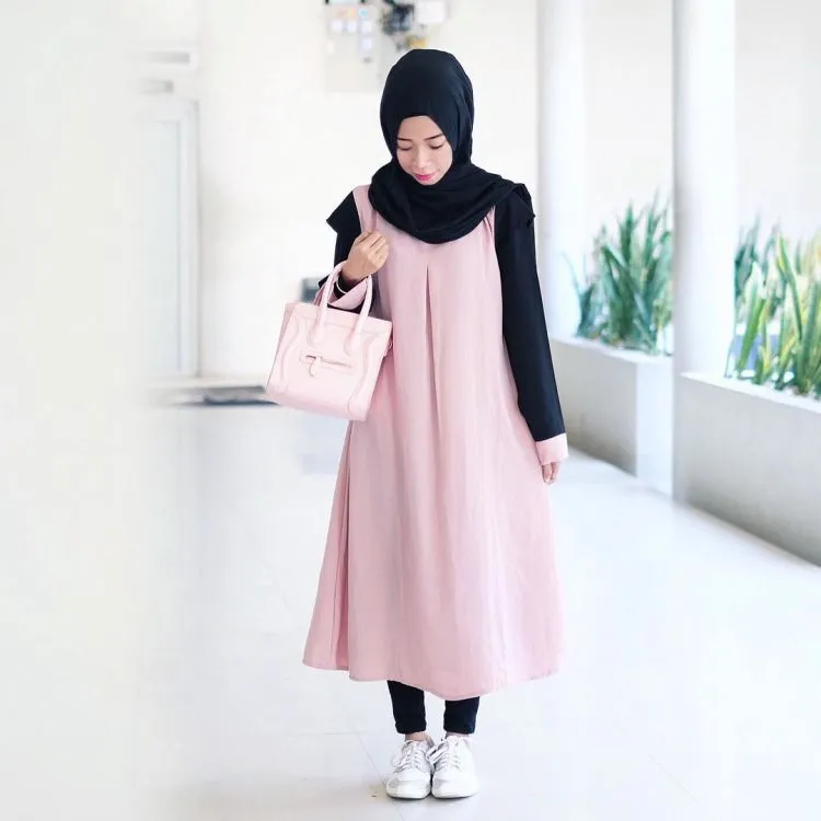 Selebgram @sonyasams dan 17 Inspirasi Pink-nya. Tetap Menawan Tanpa Kesan Kekanakan 21