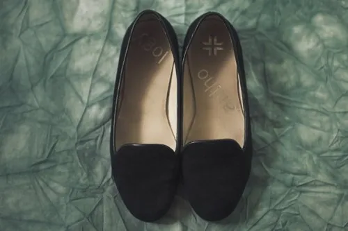 Yang Bikin Nyaman Memang Susah Dilepas, Sepatu Flats Hitam Salah Satunya 17
