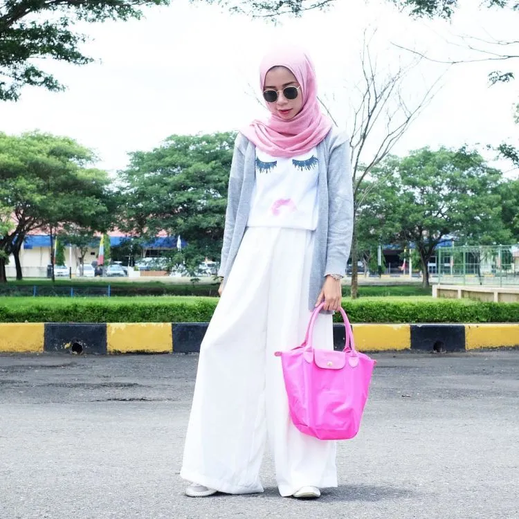 Selebgram @sonyasams dan 17 Inspirasi Pink-nya. Tetap Menawan Tanpa Kesan Kekanakan 23