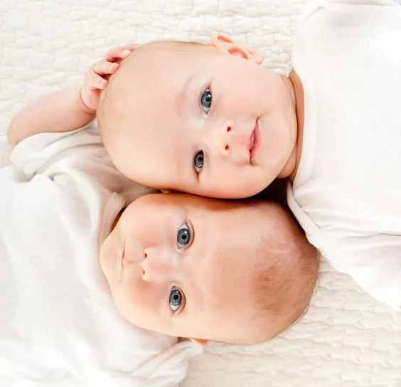 Siap-siap Untuk Segera Naik Pelaminan Setelah Melihat 20 Anak Kembar Ini. Mas, Kapan Nih? 25