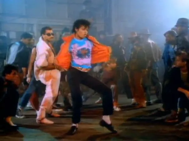 Nggak Harus Bisa Dansa Moonwalk Buat Nunjukin Rasa Rindu Sama Michael Jackson. Coba Tebak Aja Deretan Lagu Ini! 13
