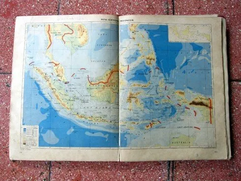 Mulai Dari Siksa Neraka Sampai Dilan yang Kekinian, 30 Buku Ini Bakal Sulit Kita Lupakan 36