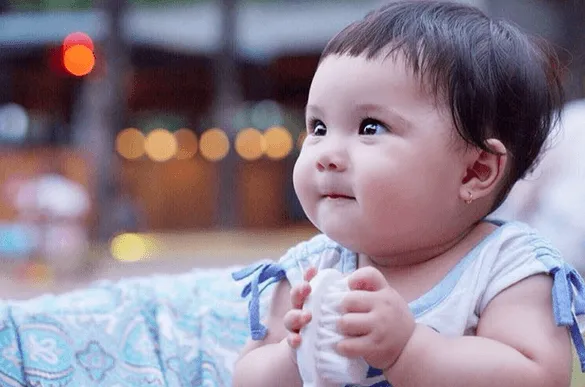 Agar Lebih Waspada, Inilah Bahayanya Mengunggah Foto Bayi di Media Sosial. 6