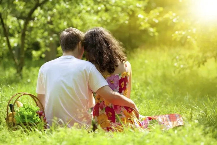 Romantis Gak Harus Mahal Kok. Ini Beberapa Kegiatan Hemat yang Tetap Bisa Membahagiakan Cewekmu 8